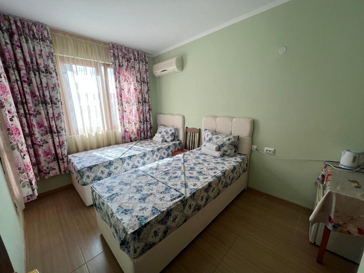 Daniel Guest House Nesebar Bagian luar foto